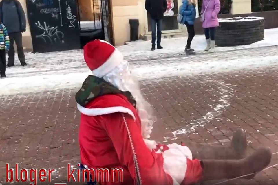 Своим пранком нижегородец надеялся вернуть новогоднее настроение жителям города. ФОТО: Ким Сухонин.