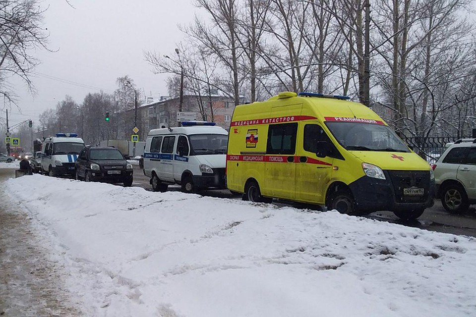 В Нижнем Новгороде штурмуют квартиру мужчины, устроившего взрыв на Светлоярской Фото: Юлия ВАСИЛИШИНА