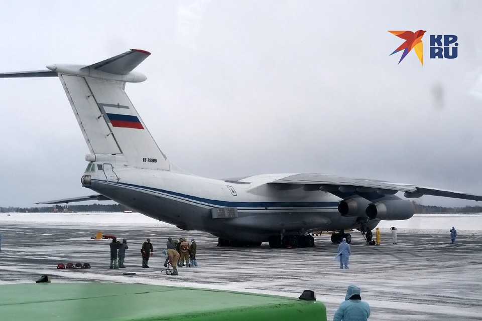 Россиян из Китая вывозили военными самолетами Фото: Кира Санникова