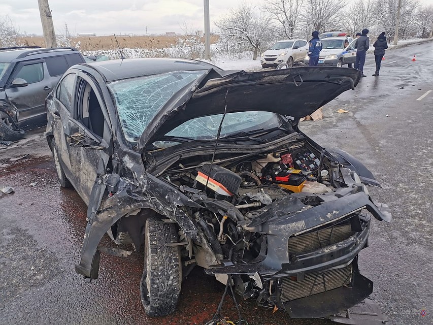 К счастью, все водители живы, но получили травмы. Фото: ГУ МВД по Волгоградской области