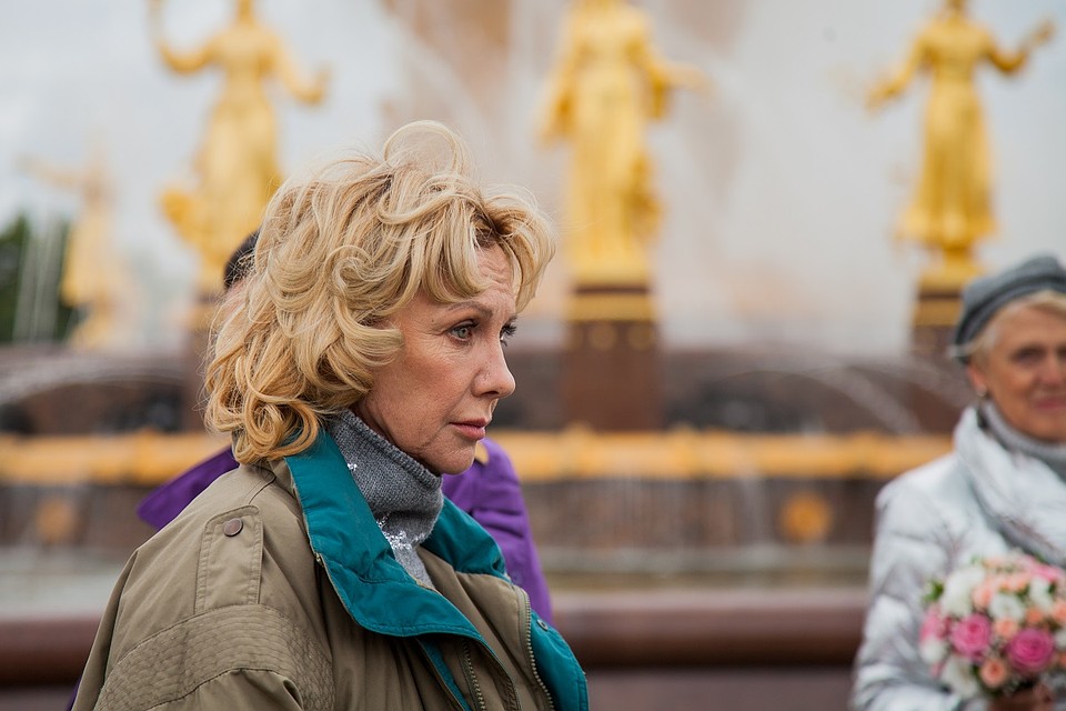 Елена Яковлева в сериале "Большие надежды". Фото: kino-teatr.ru