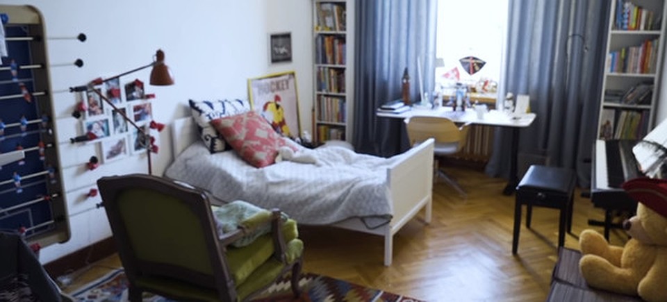 омната Платона в новой квартире Шепелева. Фото: кадр видео «Осторожно, Собчак!»