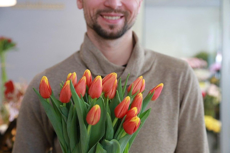 Без цветов на 8 марта обычно не обходится Фото: Мария ЛЕНЦ