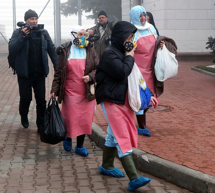 В Харькове медики готовились принять специальный рейс. Фото: GLOBAL LOOK PRESS