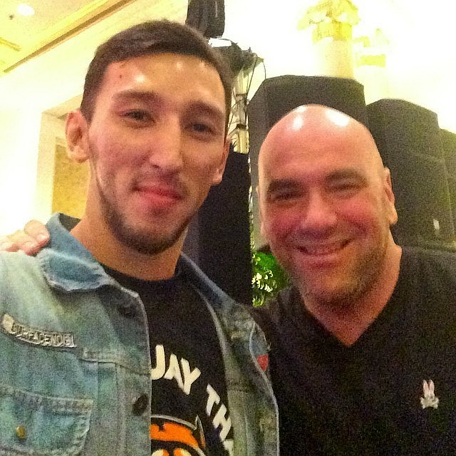 Саят Абдрахманов вместе с Дэйна Уайтом, президентом UFC.
