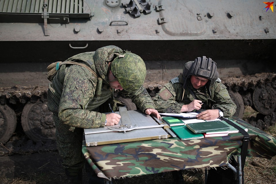 Чтобы удар был точно по цели, военные сначала все тщательно просчитывают