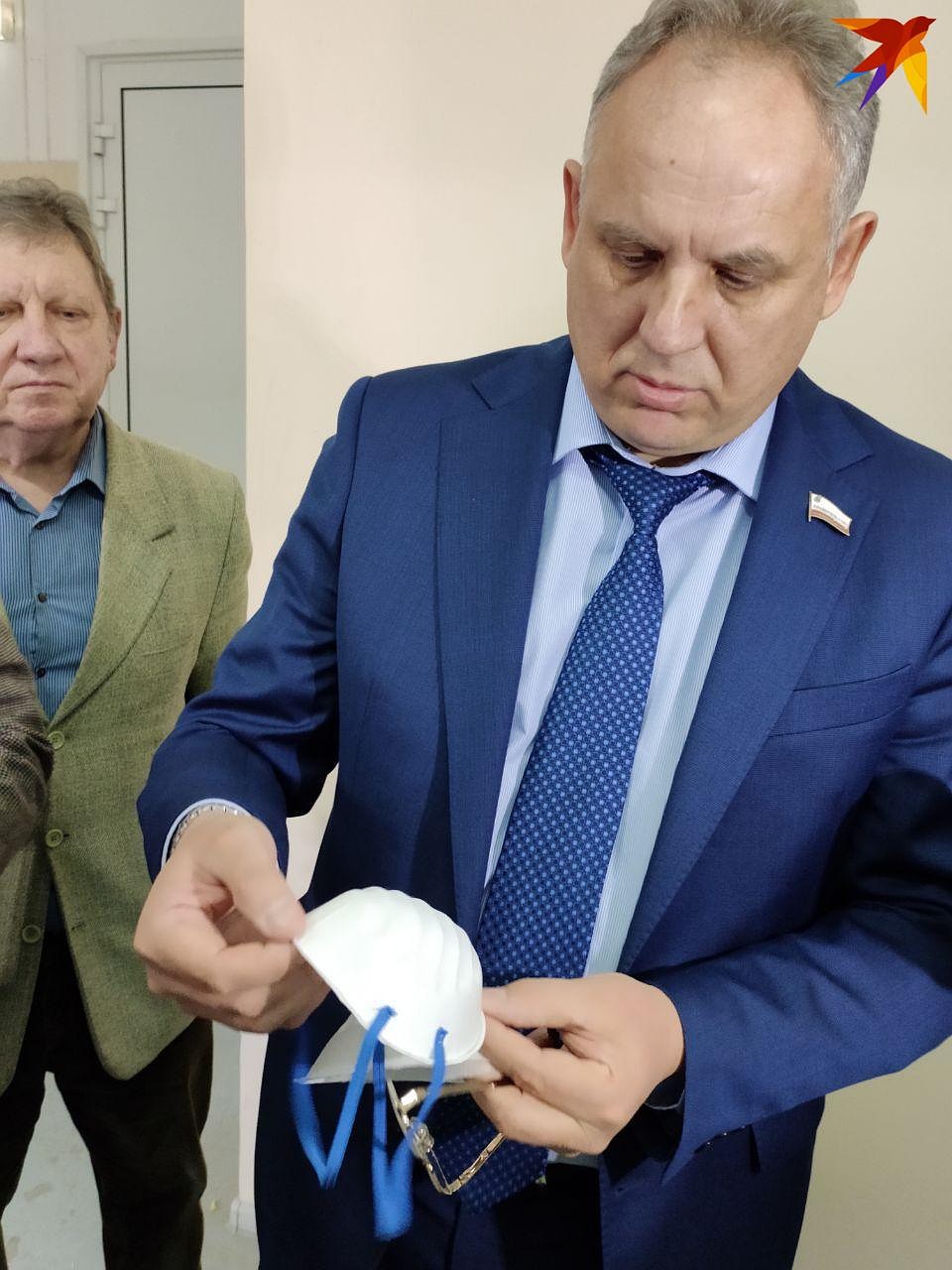 Василий Разделкин рассказал, сколько стоят маски у производителя и в рознице Фото: Александр Уриевский
