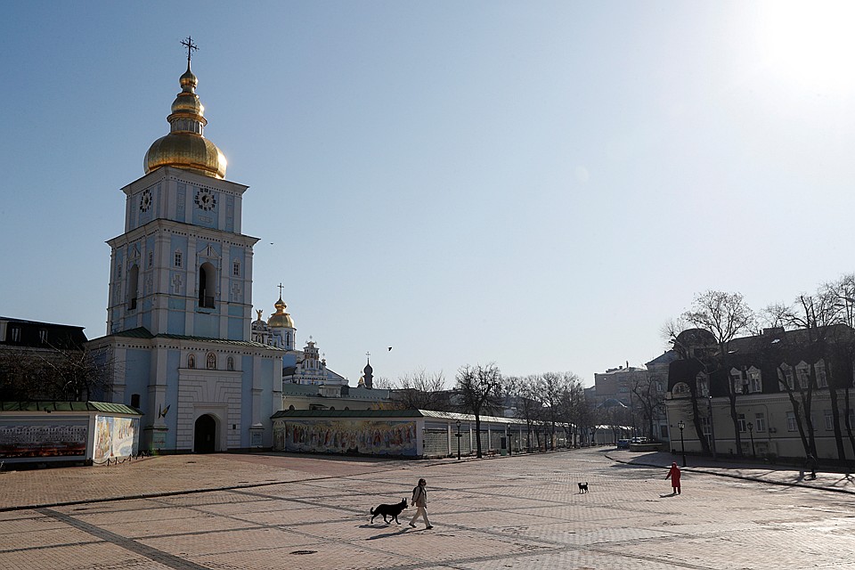 Все сидят дома и боятся Фото: REUTERS