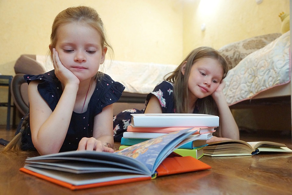 Самое время читать книги! Фото: Алексей БУЛАТОВ