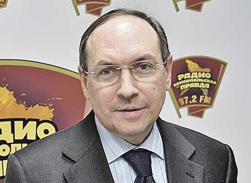 Вячеслав НИКОНОВ.
