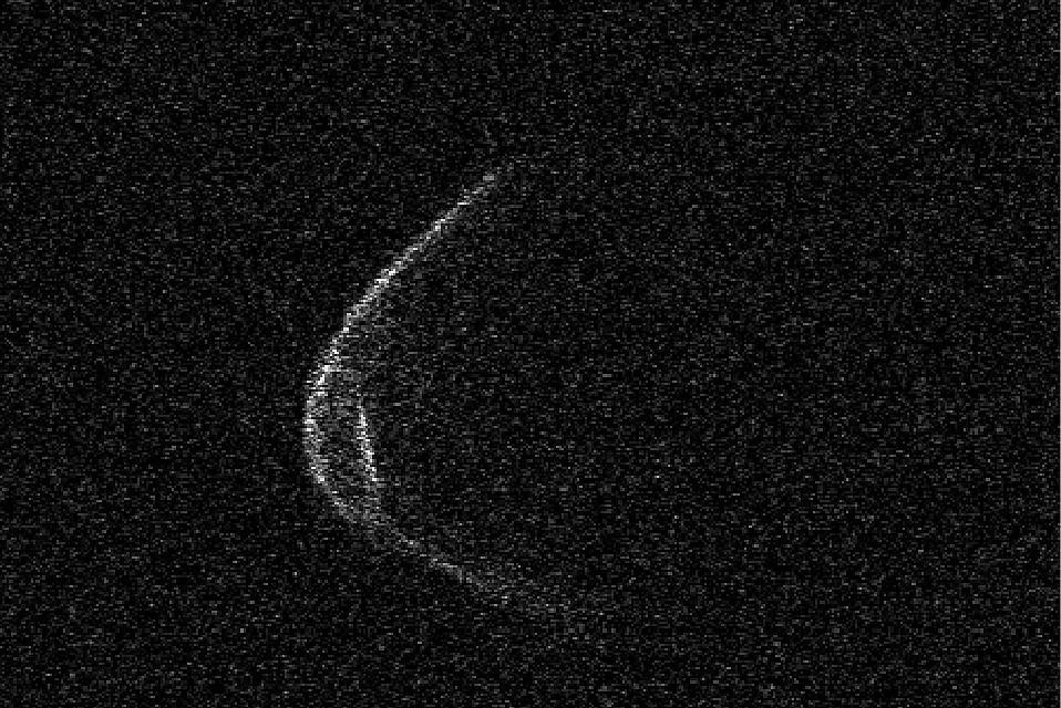 Радарное изображение астероида 1998 OR2, сделанное радиотелескопом Аресибо. Фото: NASA