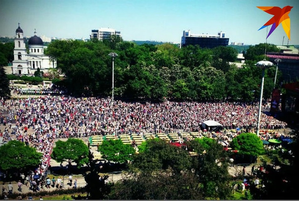 2013 год. Концерт на главной площади Кишинева в честь Дня Победы Фото: Из архива "КП"