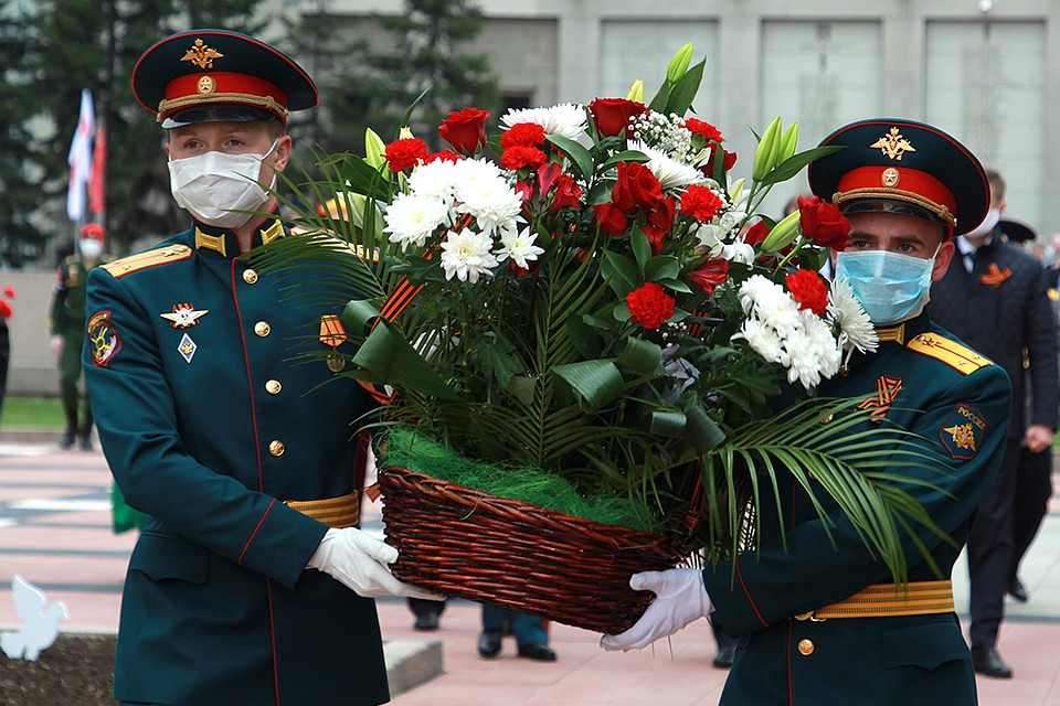 Почтить память павших в ВОВ Фото: Юлия ПЫХАЛОВА