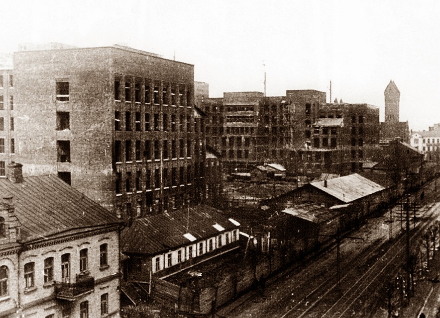 Строительство здания Дома правительства. 1932 год. Фото сайта pastvu.com.