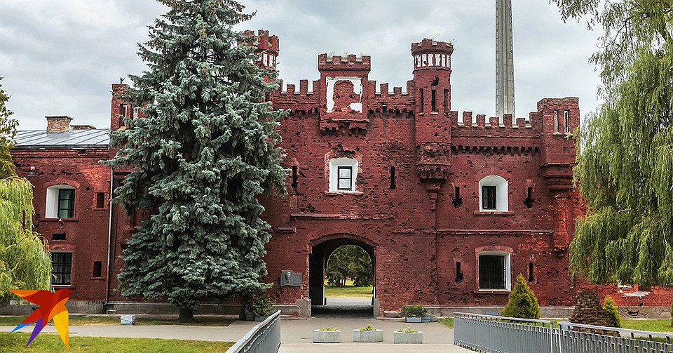 В период строительства в 1836 - 1842 годах крепость считали одним из самых совершенных укреплений Европы. Фото: Дмитрий ЛАСЬКО