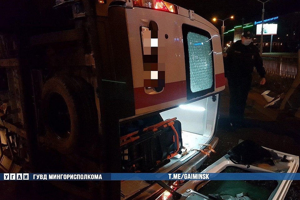 В ГАИ пока не сообщают о пострадавших в ДТП со "скорой". Фото: ГАИ Минск.