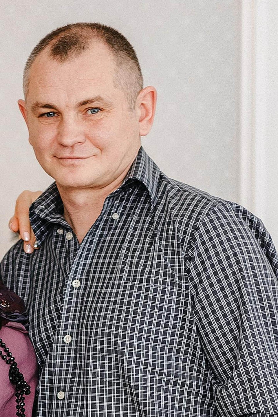 Александр Соколов с помощью тепловизора нашел Максима - тот лежал под деревом. Фото: из личного архива героя