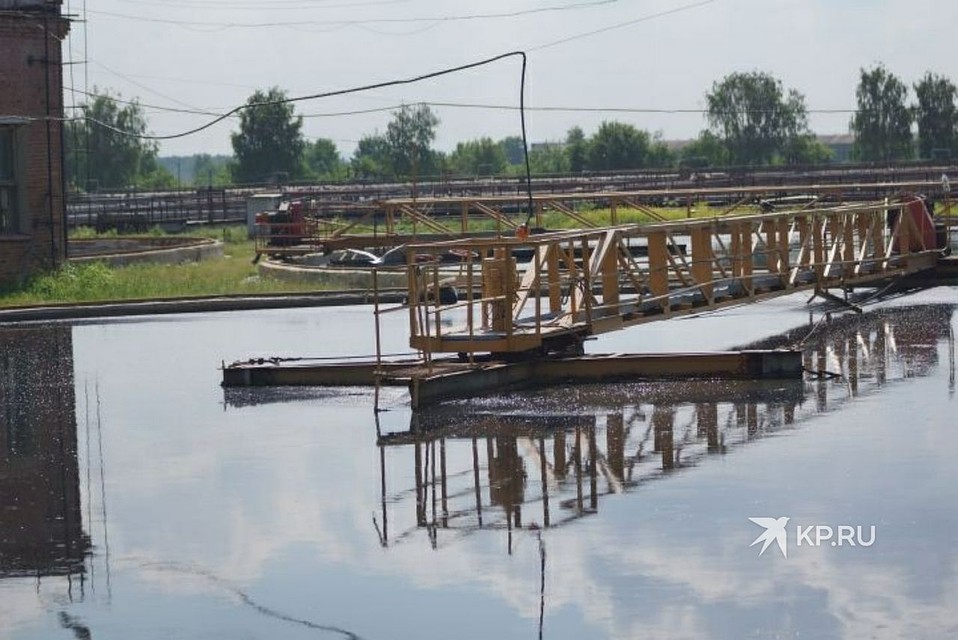 На «Водоканале» Екатеринбурга объясняют, что сточная вода у них проходит очистку в несколько этапов. Фото: Алексей БУЛАТОВ