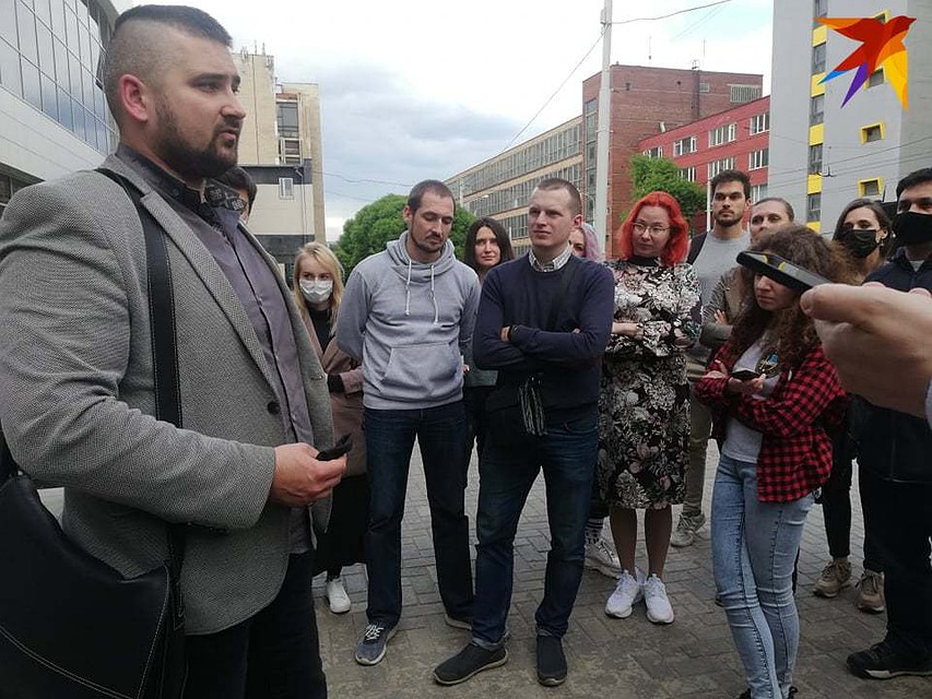 Бизнесмены уже больше месяца не могут договориться о получении существенной скидки по арендной плате. Фото: Ольга ШУМАНСКАЯ