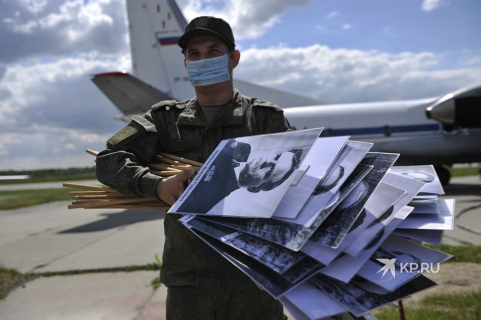 Традиционный "Бессмертный полк" не удалось провести из-за пандемии коронавируса Фото: Алексей БУЛАТОВ