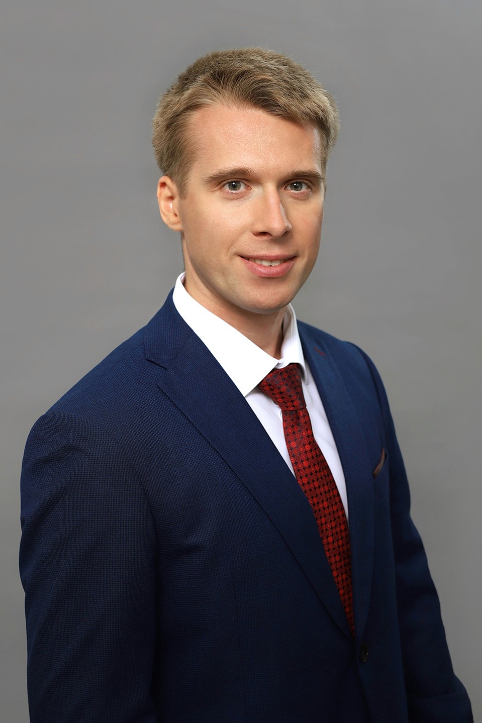 Алексей Портнов – налоговый консультант, юрист, MBA, ACCA ДипНРФ.