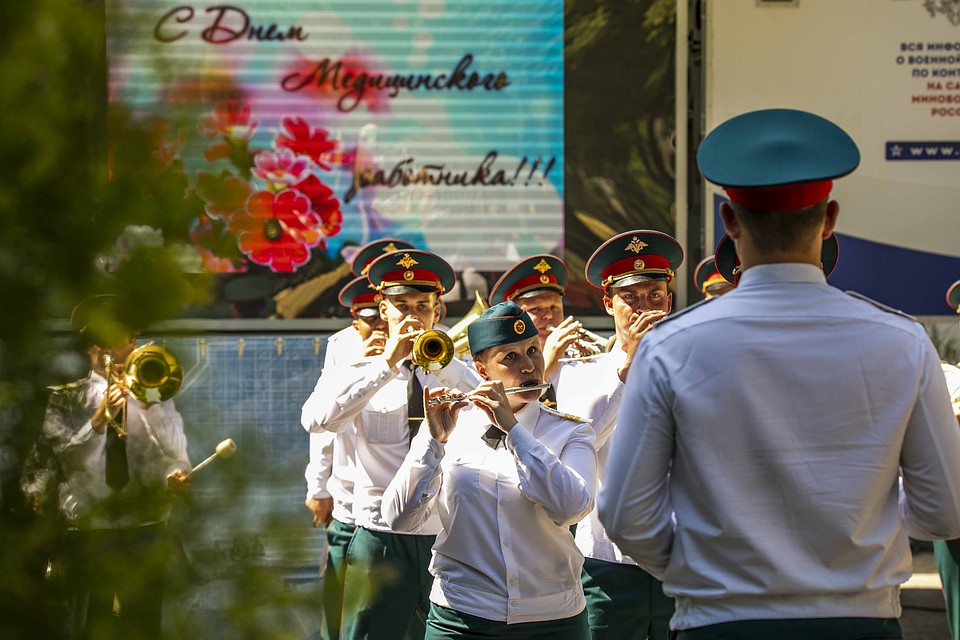 Торжество ко Дню медработника. Фото: Пресс-служба Западного военного округа