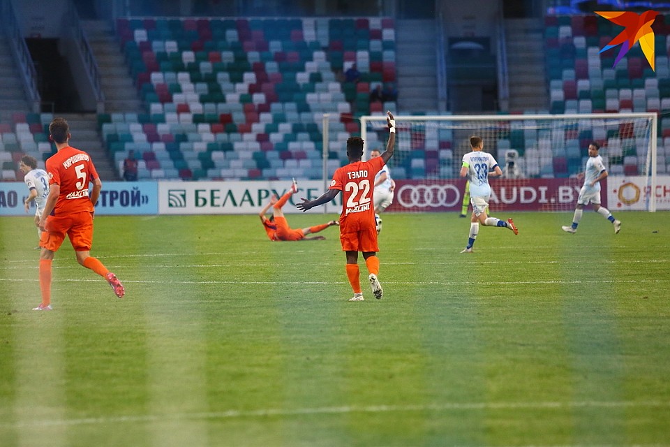 ФК "Динамо" (Минск) - ФК "Энергетик-БГУ (Минск). Фото: Святослав ЗОРКИЙ