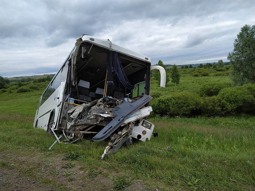 Водитель и пассажиры автобуса не пострадали