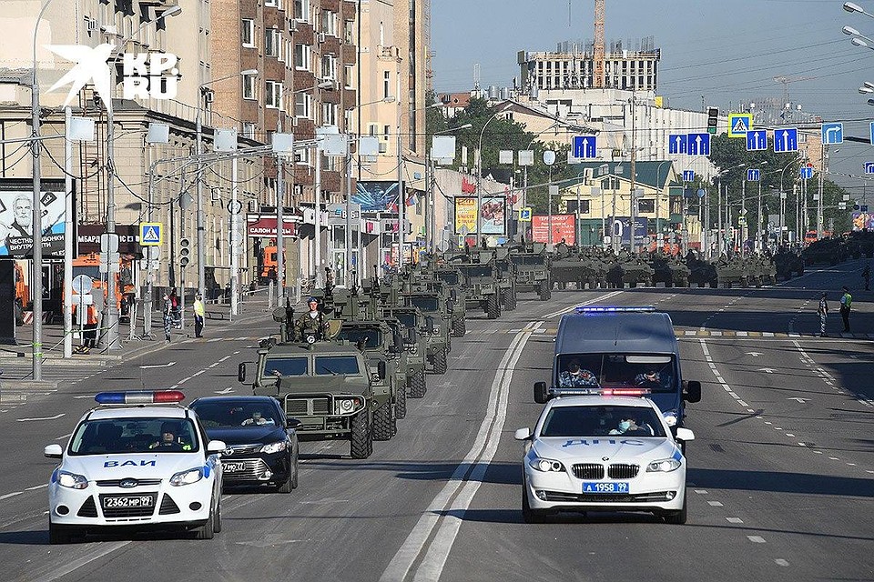 Зрители смогут увидеть и более современную, перспективную военную технику России. Фото: Михаил ФРОЛОВ