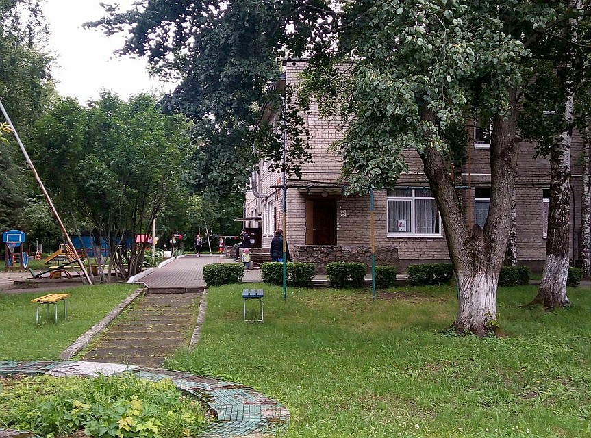 Микрорайон Борисово. Избирательный участок расположен в детском саду. Очередей не наблюдается. Фото: Владислав РЖЕВСКИЙ