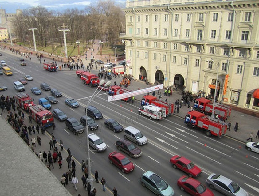 Взрыв в Минске на станции метро "Октябрьская"