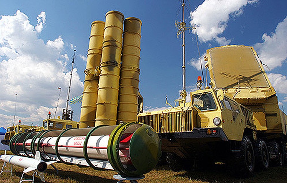 Системы С-300ПМУ2 «Фаворит» были закуплены для оборонных нужд Азербайджана. Фото: РИА Новости