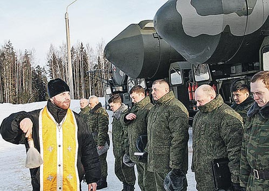 Наши ракетчики на бога надеются, но и сами не плошают...