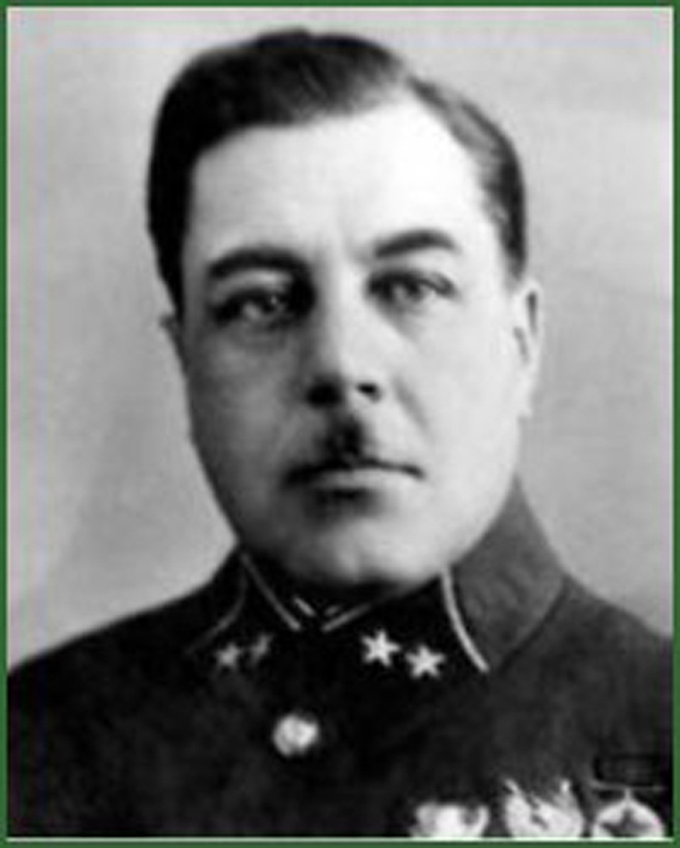 Генерал-майор Роман Панин запомнился современникам неординарным стилем руководства.