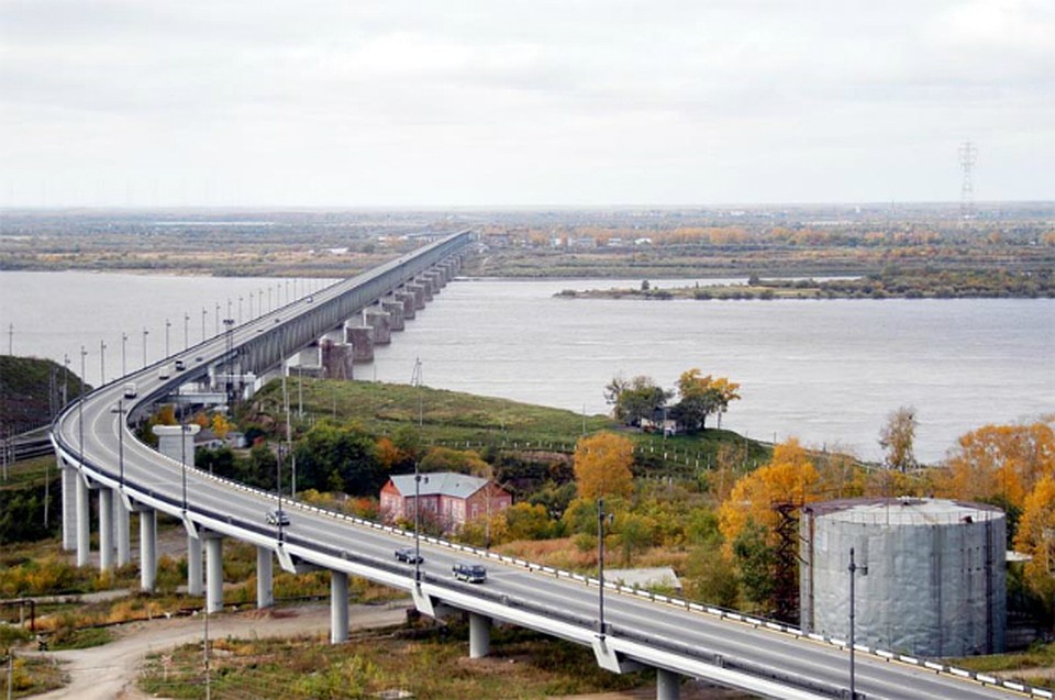 Мост через Амур.
