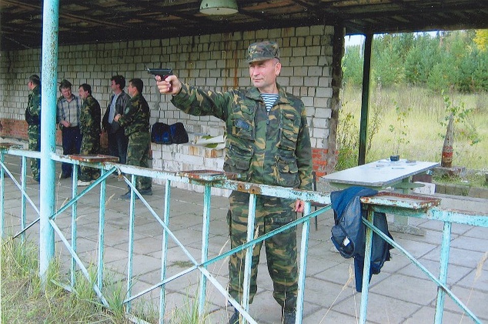 По словам самого Владимира Анатольевича, пойманные им злодеи обещали отомстить, причем, не только ему, но и его семье.