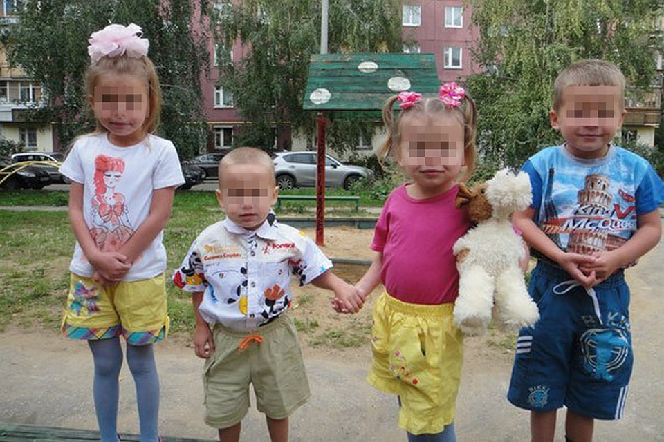 Проблем с одеждой для детей у Беловых явно не было Фото: СОЦСЕТИ