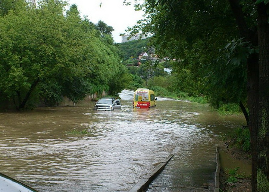 На Нейбута вода не сошла до сих пор