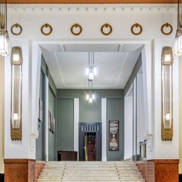 Спектакль «Вечный обманщик» в Ленкоме