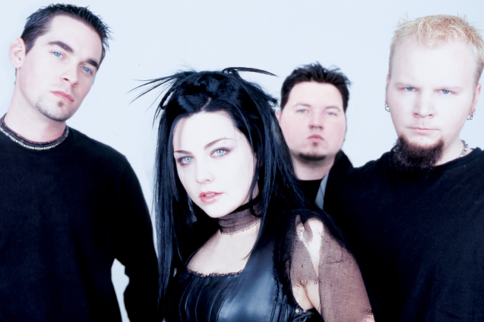 Трагический распад первого состава и инсульт гитариста: что стало с группой Evanescence