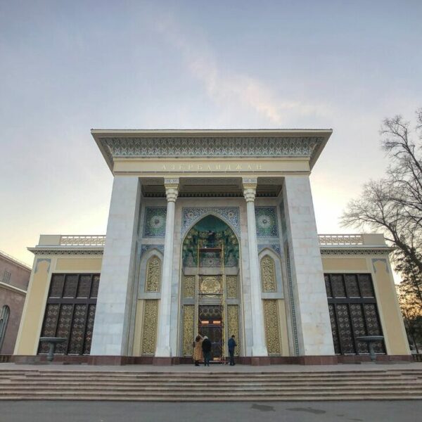 День влюбленных в оранжерее ВДНХ