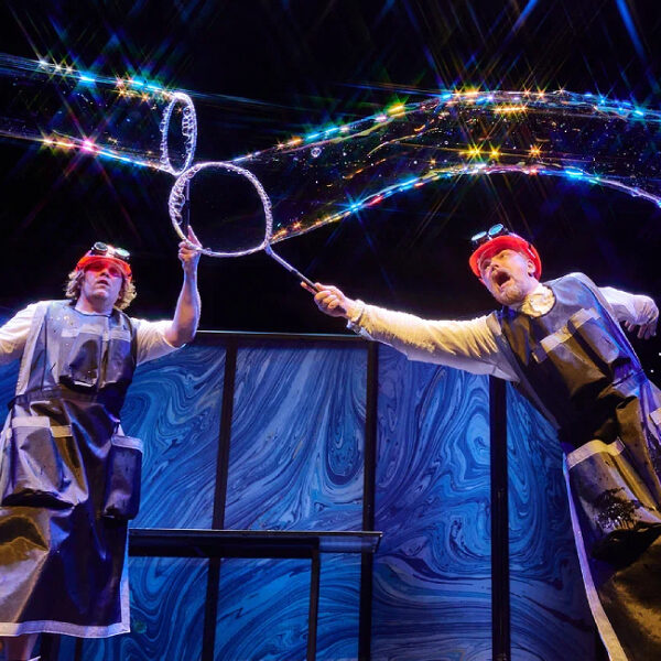 Испанское шоу мыльных пузырей CLINC!