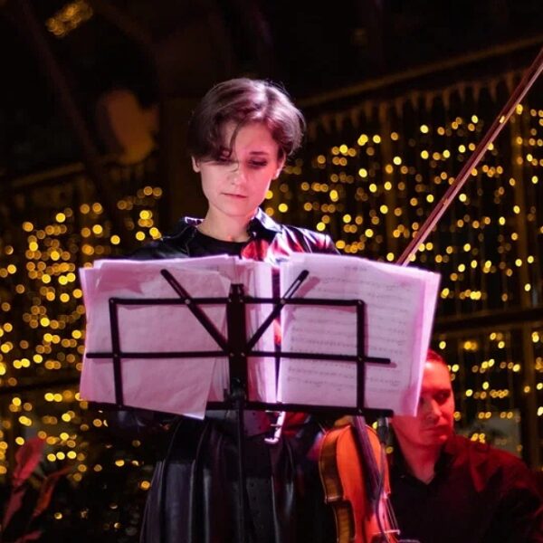 Концерт HighTime Orchestra «Новогодняя классика для детей. Чайковский, Штраус, Моцарт»