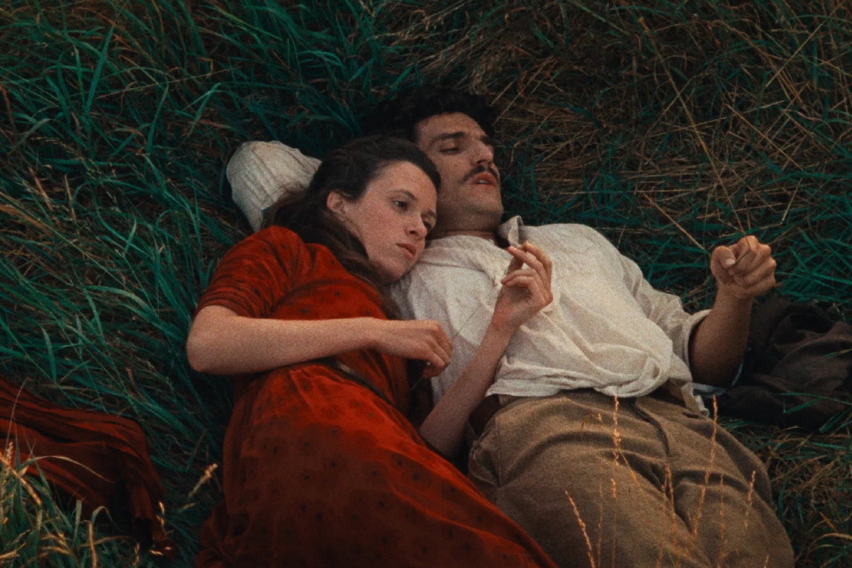 Рецензия на фильм «Алые паруса» (2024): история об Ассоль из Нормандии