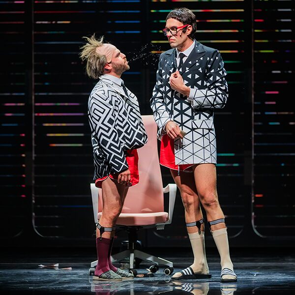 Спектакль «12 клоунов в поисках счастья» в Театре на Цветном