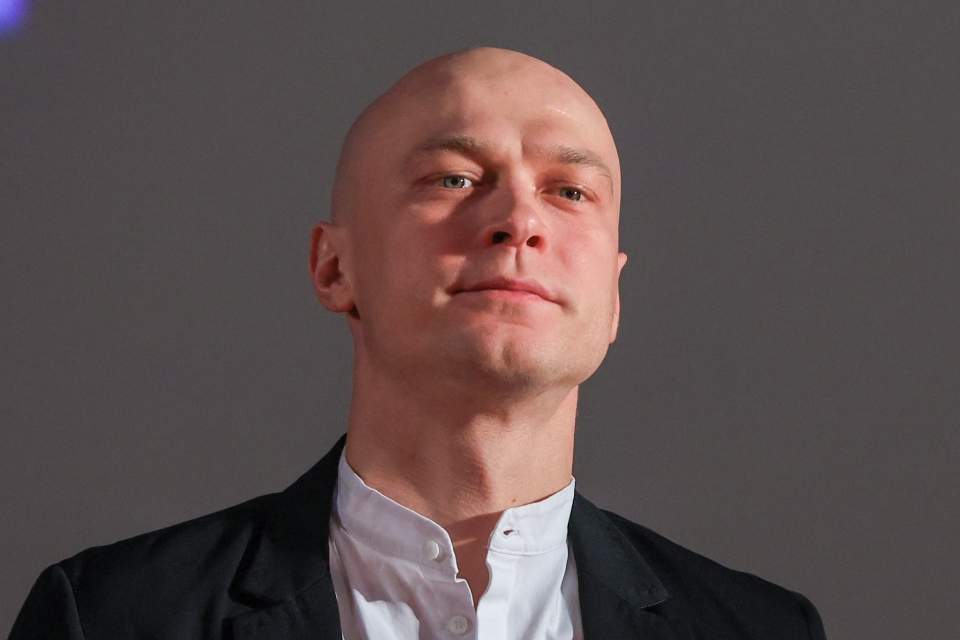 Фильм «Искусственный»: Юра Борисов сыграет в голливудском фильме о кризисе в OpenAI