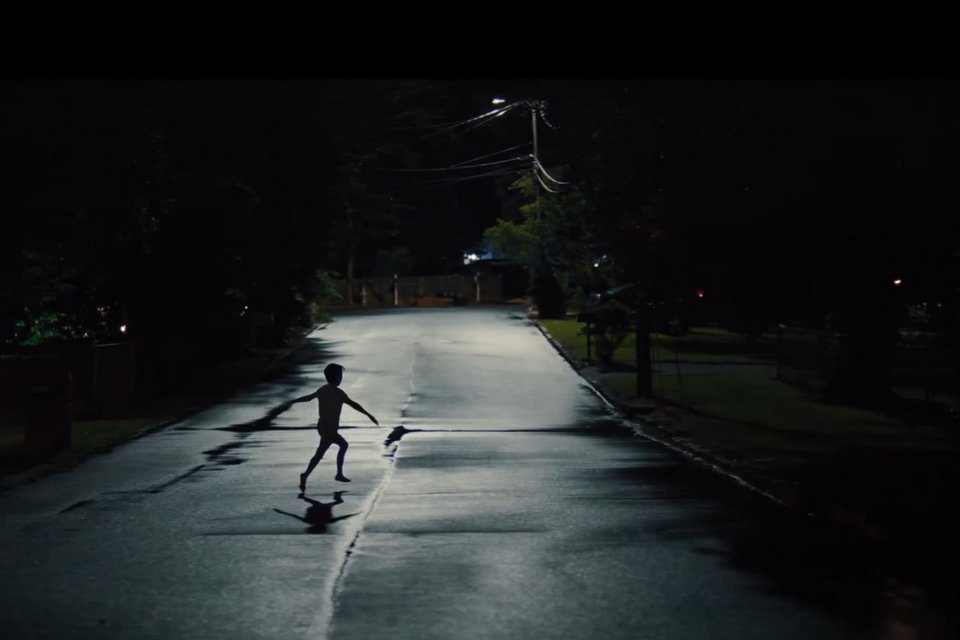 Рецензия на фильм ужасов «Орудия» (2025): один из главных кинохитов августа в США