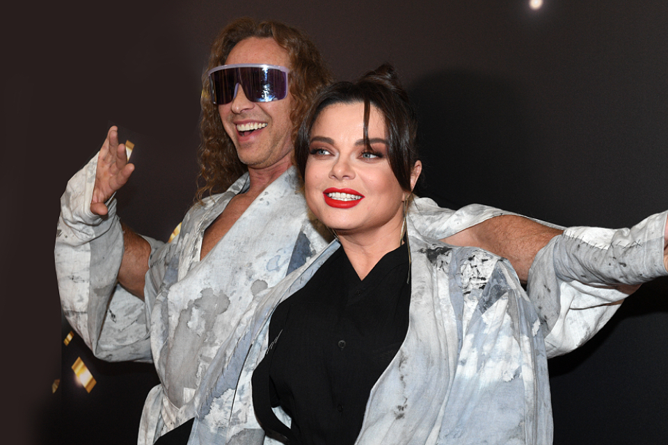 Шоу «Две звезды. Семейный подряд» 1 сезон (2025)