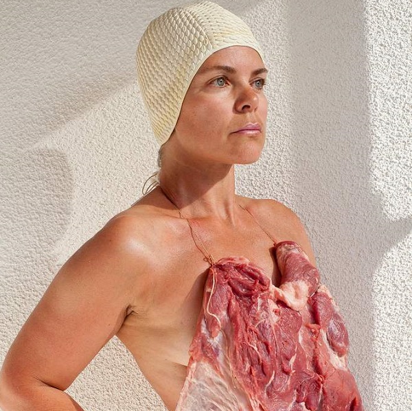 Выставка Наты Чебы «Трактат о женщине женского пола»