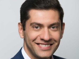 Карэн Савадян